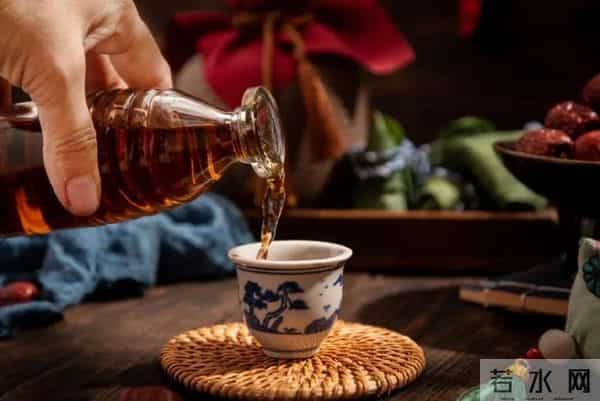黄酒立大功！医生调查发现：常喝黄酒，或能降低2种并发症