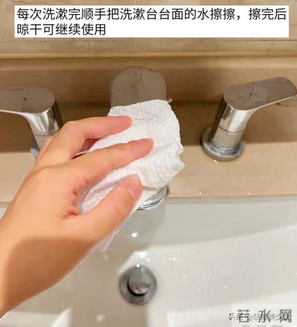 被59岁阿姨的“卫生间智慧”征服了，网友：会过日子的人真了不起