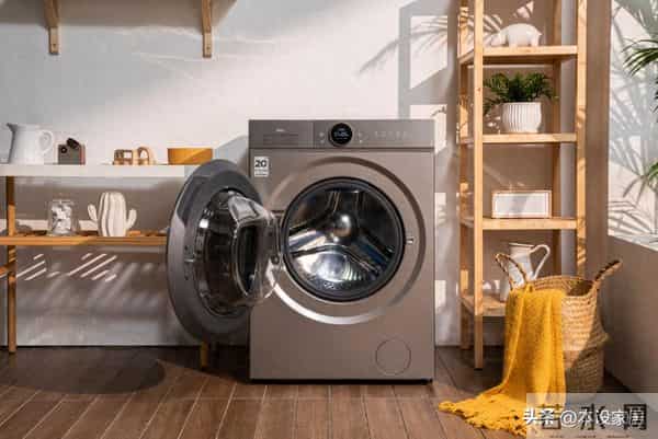 从"洗不干净"到"一键托管"：TCL AI洗衣机如何改变三代人洗衣习惯