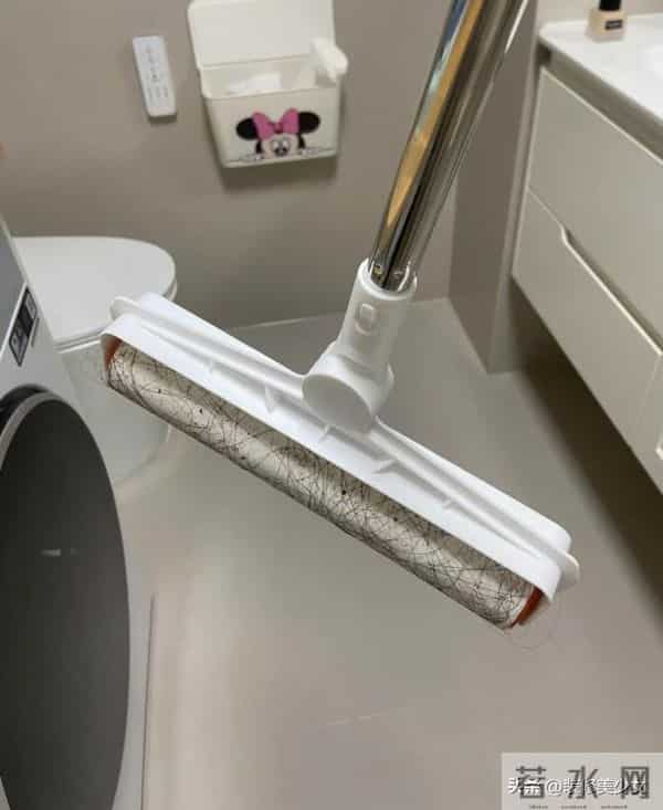 被59岁阿姨的“卫生间智慧”征服了，网友：会过日子的人真了不起