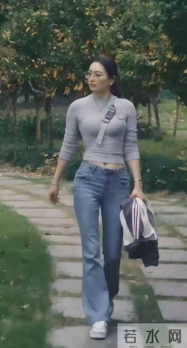 她这大体格身材，满分100分的话，你能最多打多少分