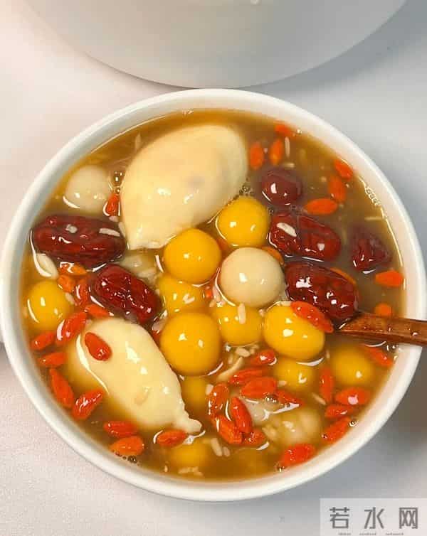 女人想要老得慢，建议多吃这4种食物！悄悄养出嘭弹水光肌