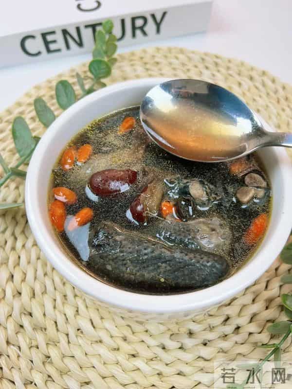 男人不补容易挎，这4种“男人汤”安排起来，补肾壮腰，强筋骨