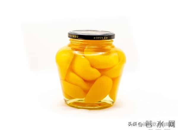 那年大舅给我70块钱，我不要，大舅就把它扔到大街上