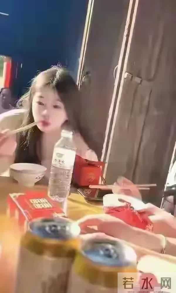 江西一妈妈晒自己3个千金,几秒钟网友心动了3次:怎么都那么漂亮