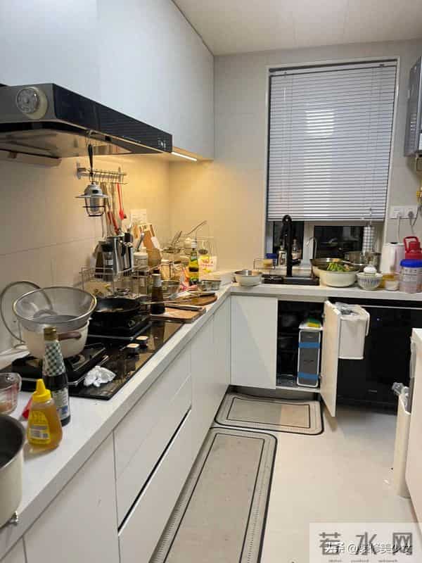 断舍离清单：扔掉厨房“这10样”东西，别坑了家人！