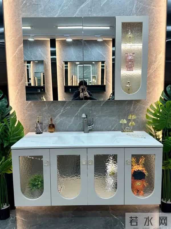 注意了，这几种常用的东西都是“玻璃纤维制品”，用时千万要小心