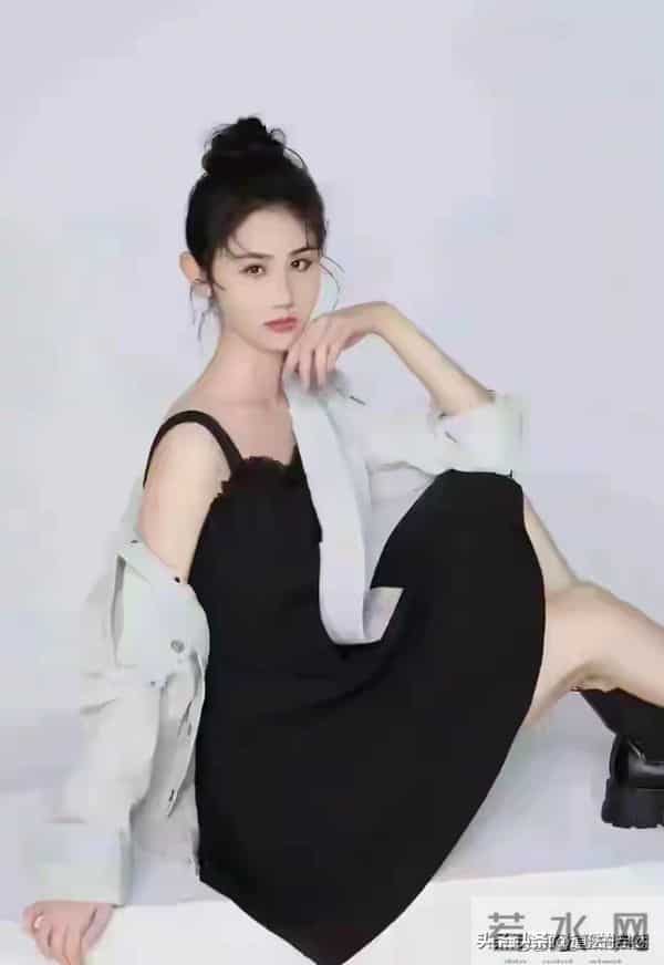 南京理工大学校花 拥有172cm超模身材和天使脸庞 美得犯规