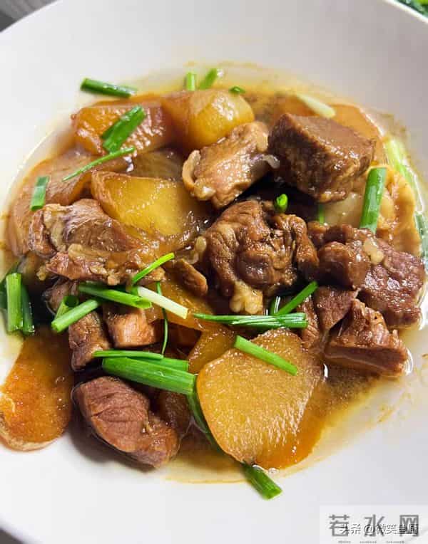 建议女人不要太节俭，常吃这4样，补充雌激素，皮肤光滑气色好