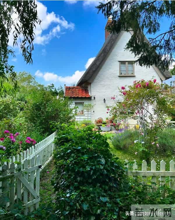 浪漫的英式田园乡村小屋，藏在乡野间的温柔诗意