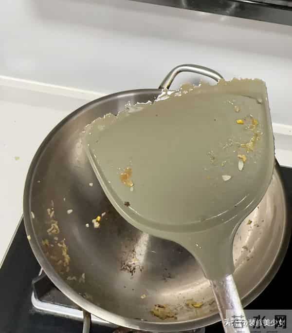 断舍离清单：扔掉厨房“这10样”东西，别坑了家人！