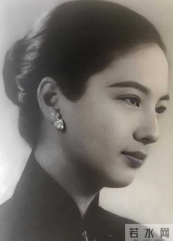 她是上海首席名媛，和戏子私奔生下6个孩子，如今个个都家喻户晓