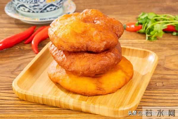 那年大舅给我70块钱，我不要，大舅就把它扔到大街上