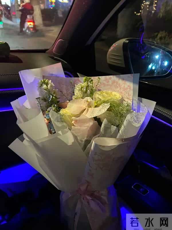 快乐超标的朋友圈文案｜见一面吧，在冬天，在这浪漫的12月！