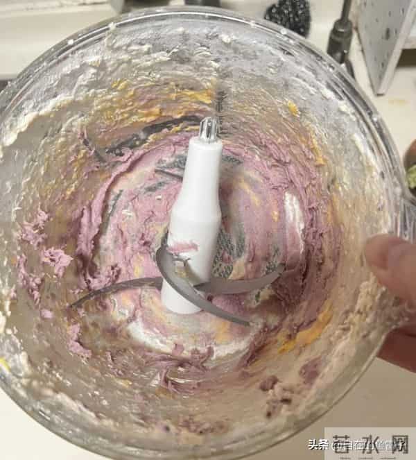 被网友的生活智慧惊呆了！小家电换个思路清洗，干净又轻松