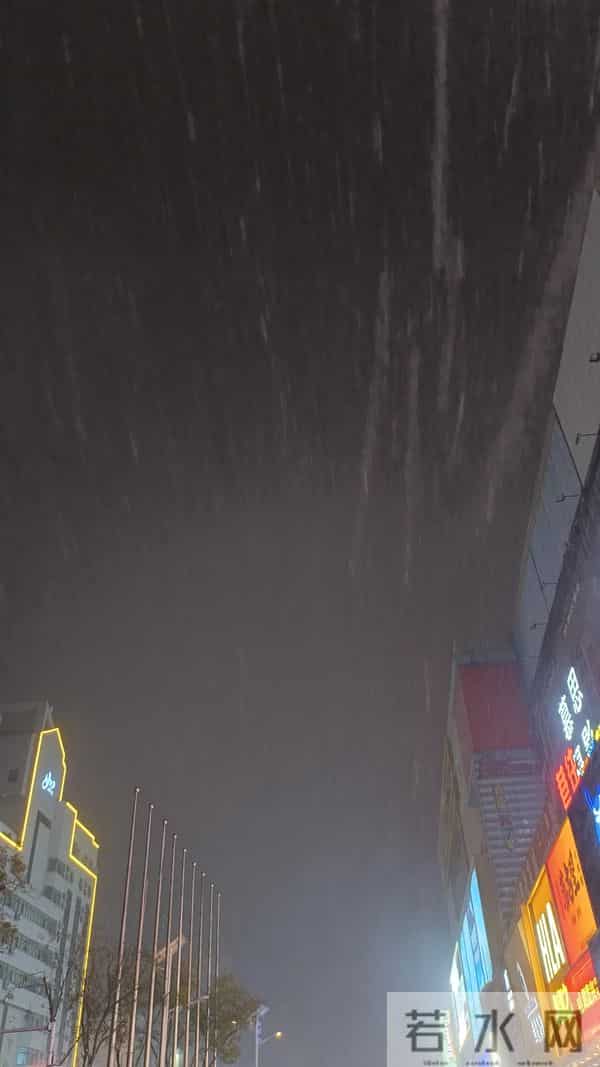 好爱这个冬天，好爱这场雪