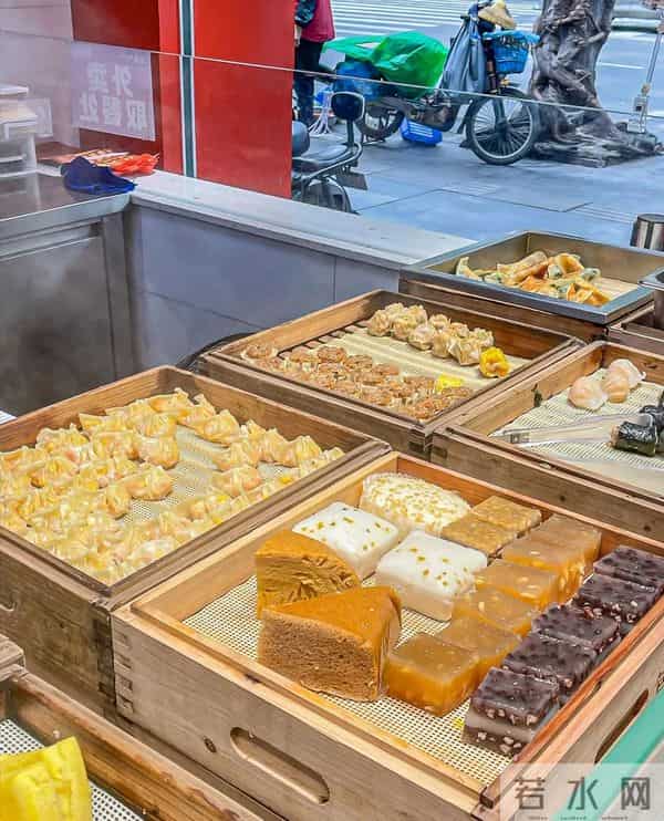 真是作的啊，包子店老板嫌赚的少，改成这个后，两个月就倒闭了？