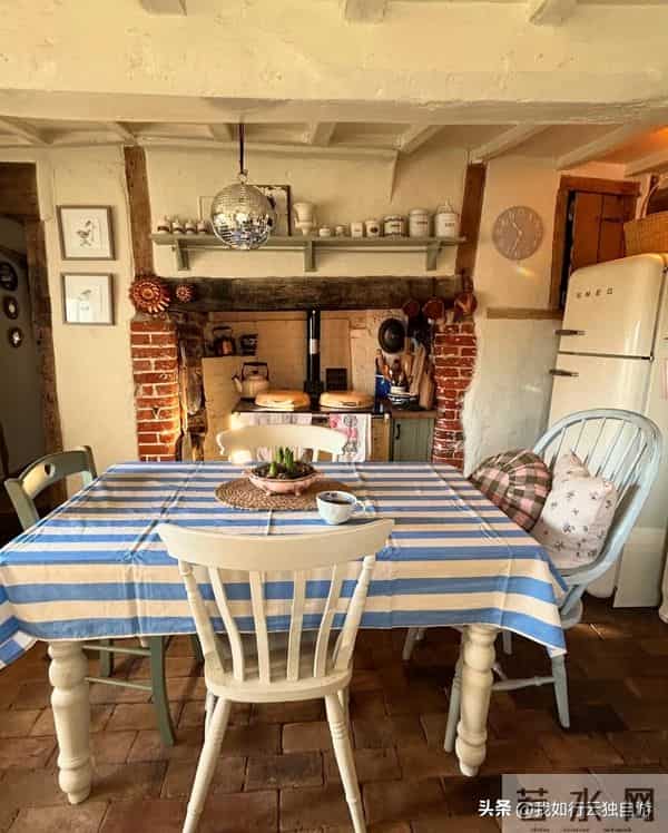 浪漫的英式田园乡村小屋，藏在乡野间的温柔诗意