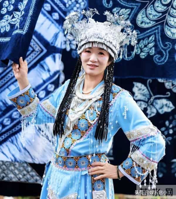 许妈连线浩男品尝美食 骑摩托车出现尴尬一幕 老谢回应公司没法运转