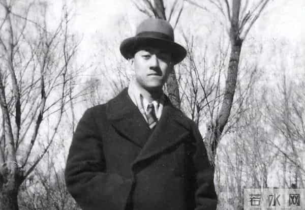 他是清华北大所有女生心中的男神，但他为了一个承诺，终身未娶