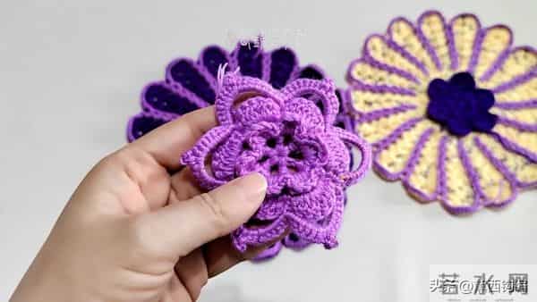 绮络抱枕：绮络花片别闲置，拼个抱枕给小章，有教程，新手也能做