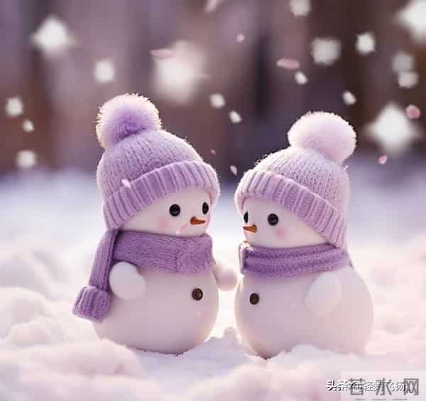 头像 - 浪漫的紫色雪人