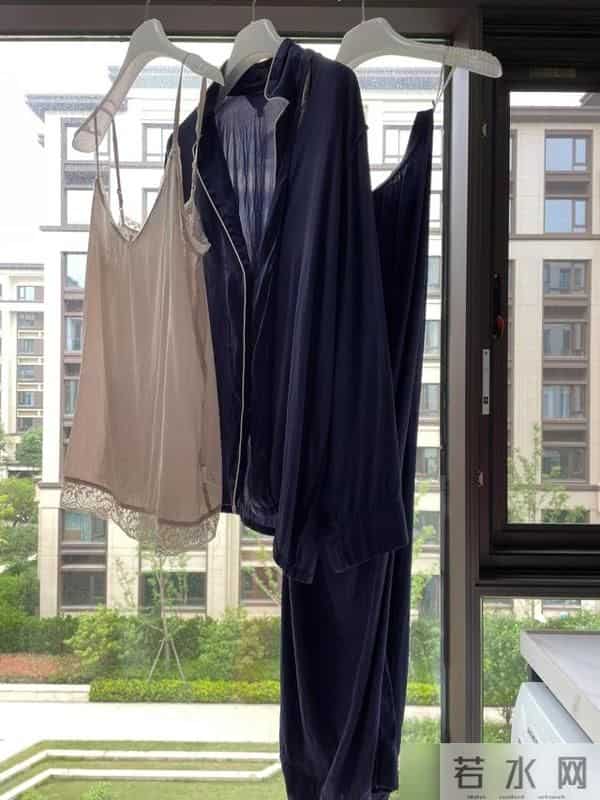 衣服这样晾晒,就等着生病吧,很多人不了解,还在坚持错误方法!