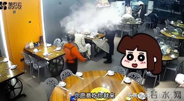 带儿子吃霸王餐后续：女子正脸曝光、身份被扒，民警劝3次才付钱