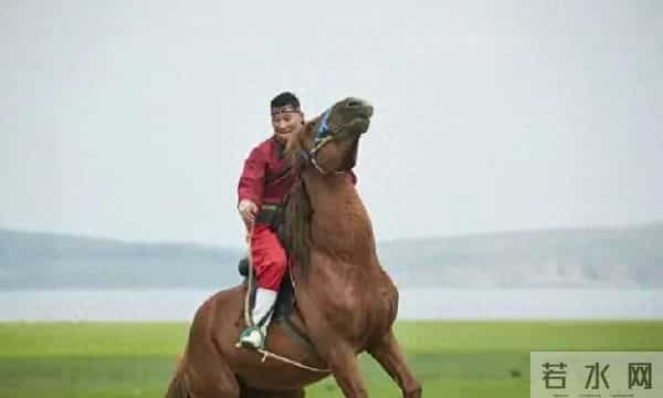 53岁的我，已经绝经了，前段时间和一位大我七岁的老头走到一起了