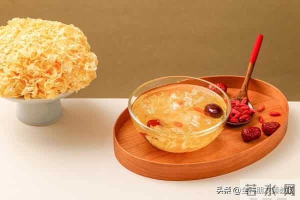 甲流“中招”咳嗽要忌口,少吃3样,多吃5样,滋润肺脏,止咳化痰