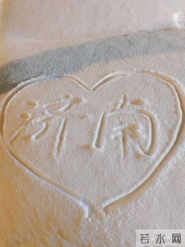 一场大雪,把济南人打回了原形,不土,不闷,很浪漫!