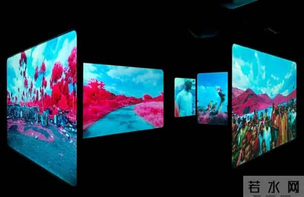 他是苹果公司早期投资人，一生专注媒体艺术收藏