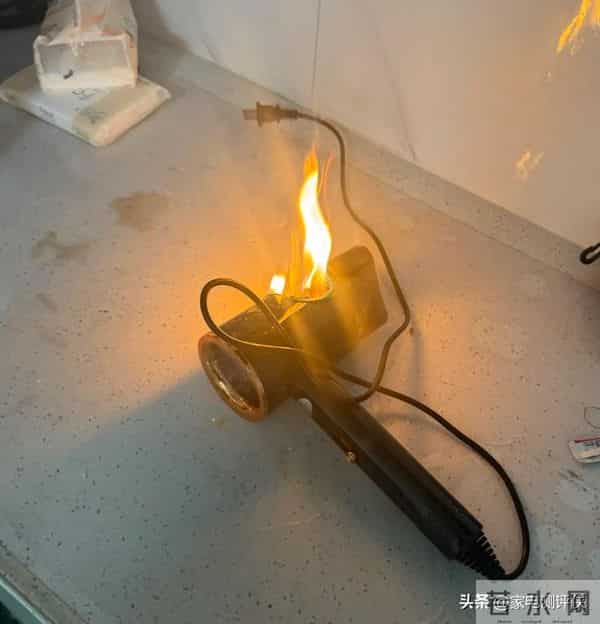 别怪我没提醒你:这5类家电,没坏也要扔掉,不然害人又害己!