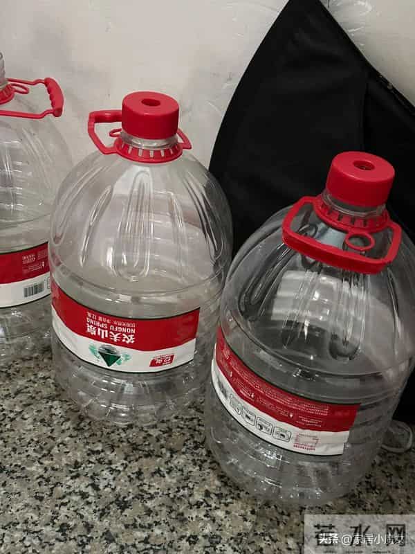 婆婆怎么能聪明成这样？咱们瞧不上的，到她手里都成收纳神器了！