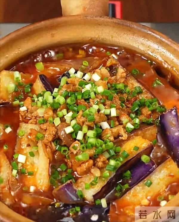 一口砂锅暖到心！商用级配方全公开，在家也能做出街景爆款味