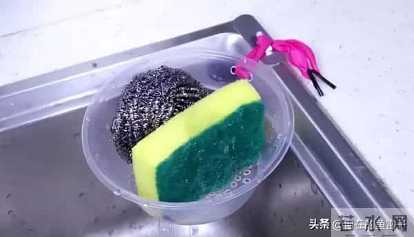 被我妈的10个厨房智慧惊呆了！分文不花，解决超多生活痛点