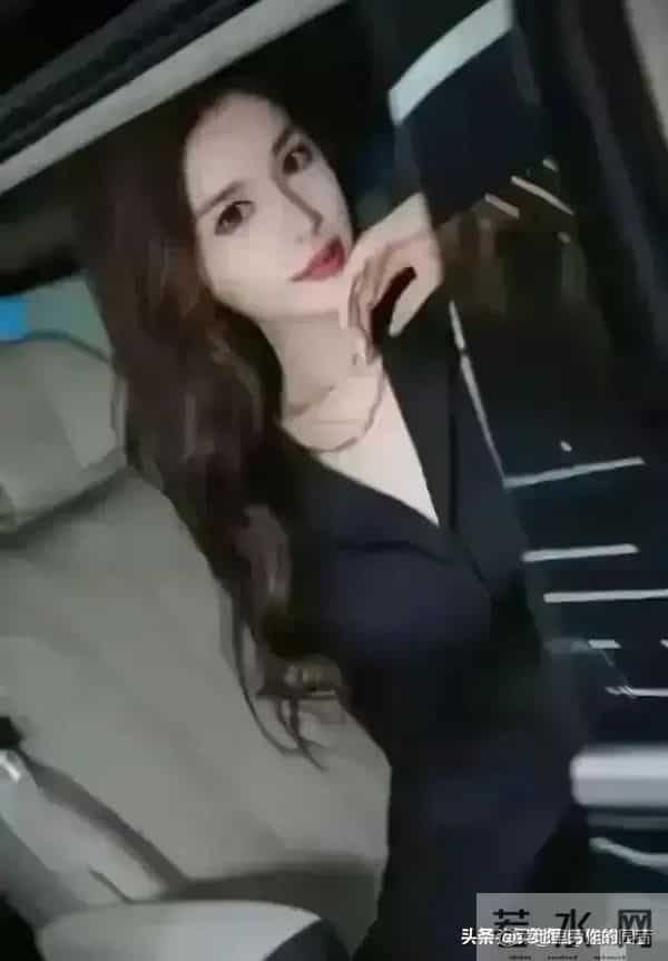 顶级车模王琳 身高179cm 身材拥有黄金比例 散发迷人身材魅力