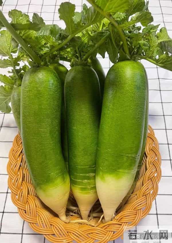 生吃杀菌，熟吃润肺，冬天使劲吃，才5毛1斤，健脾通便，强免疫生