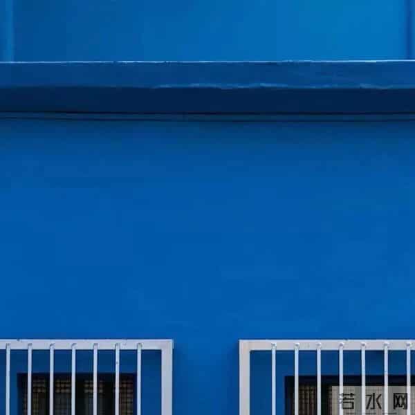 背景图 -人生不过三万天,借身皮囊下凡间