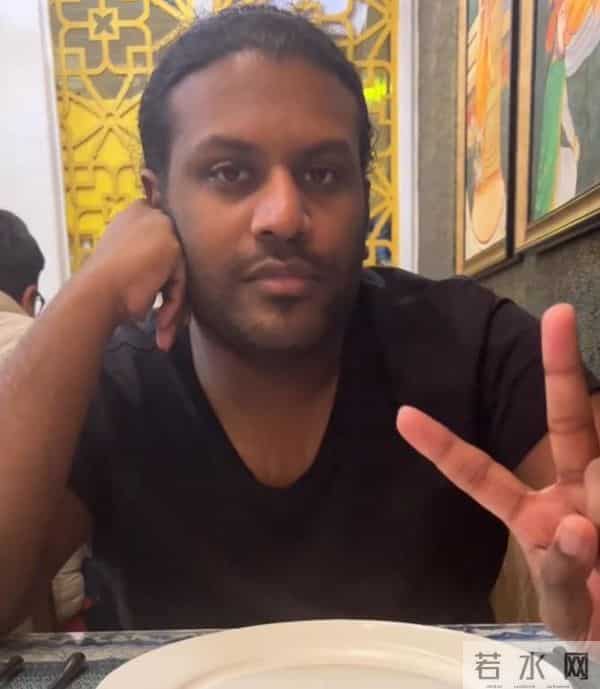 深圳女孩在法国做代购年入百万，嫁给法国帅哥，就是皮肤有点黑！