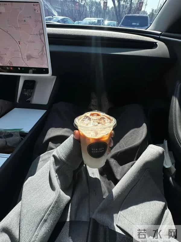 快乐超标的朋友圈文案｜见一面吧，在冬天，在这浪漫的12月！