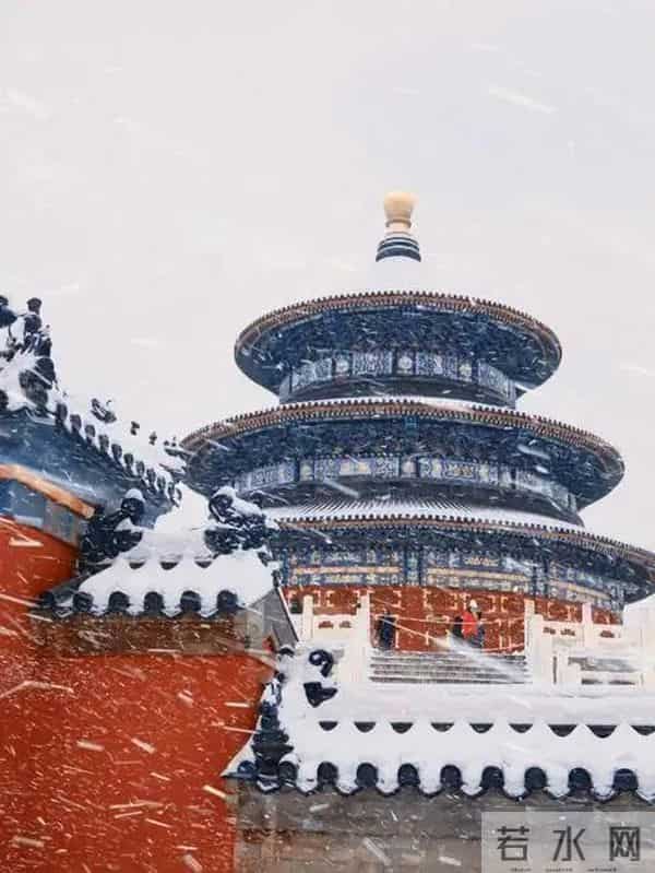 双十二给北京下了场雪，我让初三孩子撒了个欢儿