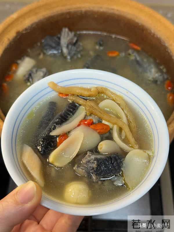 阴虚火旺，口干失眠！多吃这4样，润全身、降虚火、睡得香