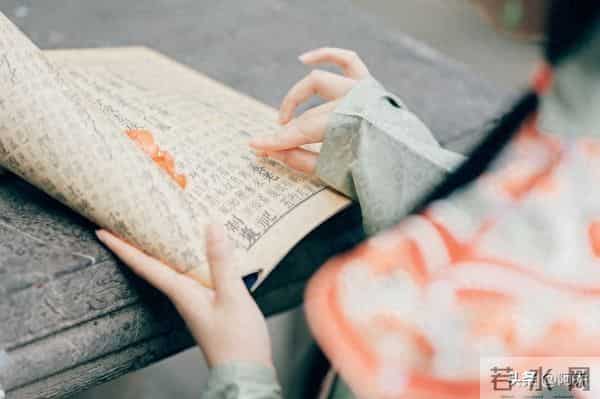 谢凛杀妻证道后,又复活了我。可那时他已经另寻了仙侣