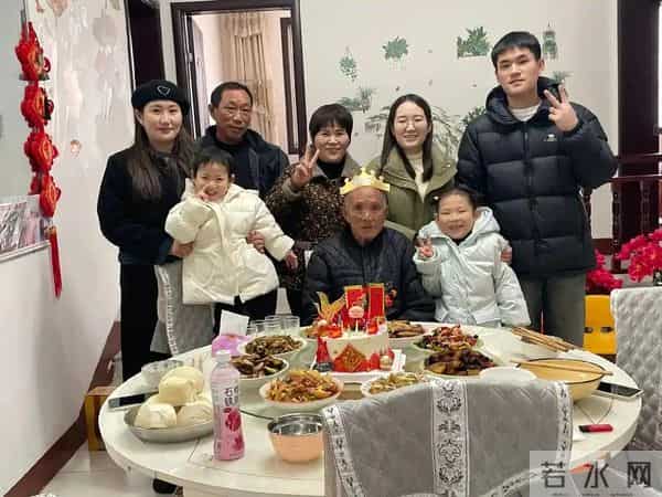 大家发现没，只要你家有30万存款，没有外债，就算是很牛的人了