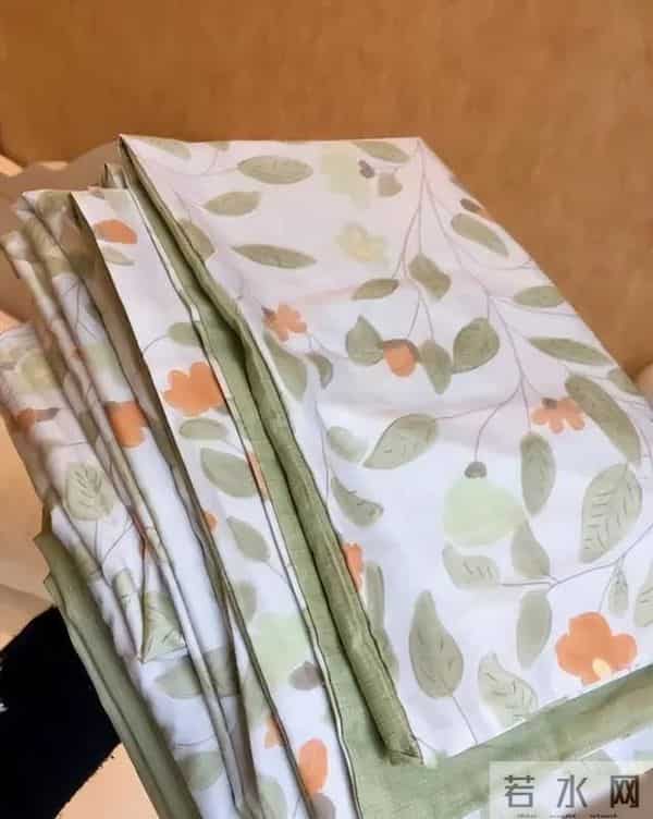 强烈建议停用这种床单！接触时间越长越危险，很多人还在用