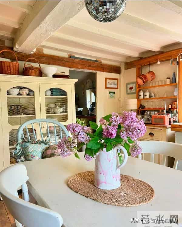 浪漫的英式田园乡村小屋，藏在乡野间的温柔诗意