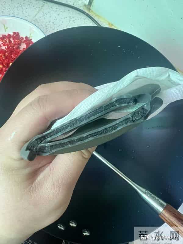 断舍离清单：扔掉厨房“这10样”东西，别坑了家人！