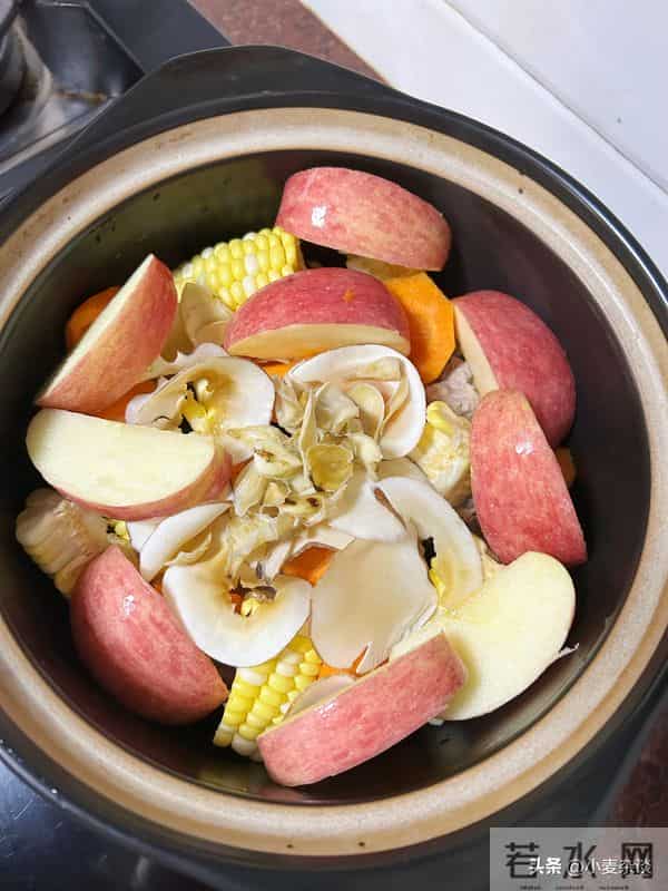 阴虚火旺，口干失眠！多吃这4样，润全身、降虚火、睡得香