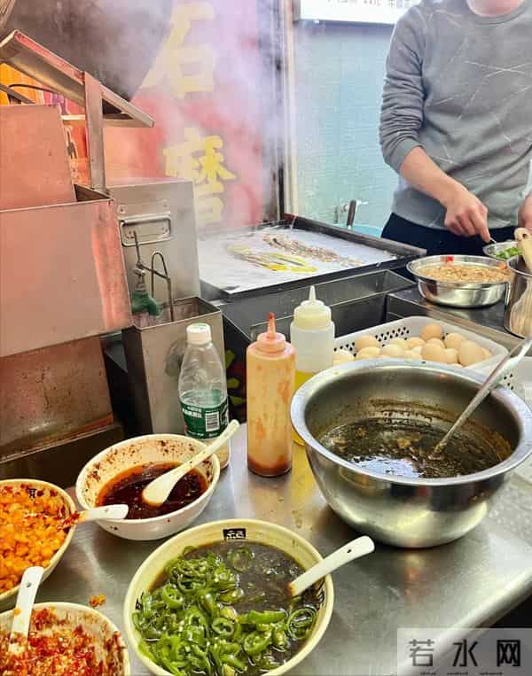 真是作的啊，包子店老板嫌赚的少，改成这个后，两个月就倒闭了？